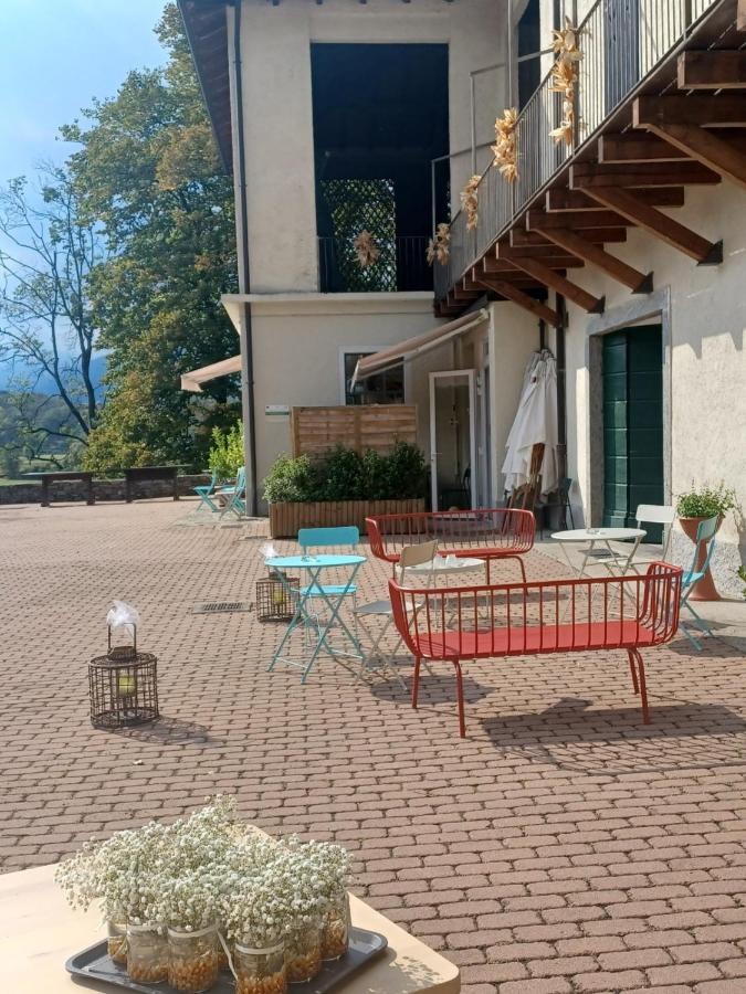 Open Cascina Villa Colico Exterior photo